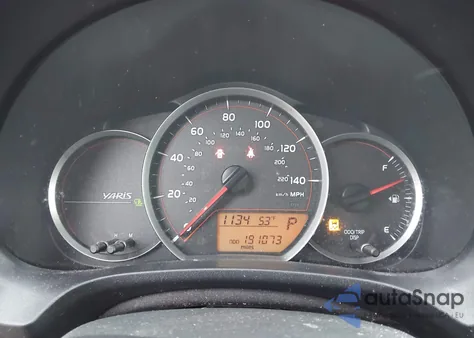 2013 Toyota Yaris Le из США, поврежденный, VIN JTDKTUD34DD556659